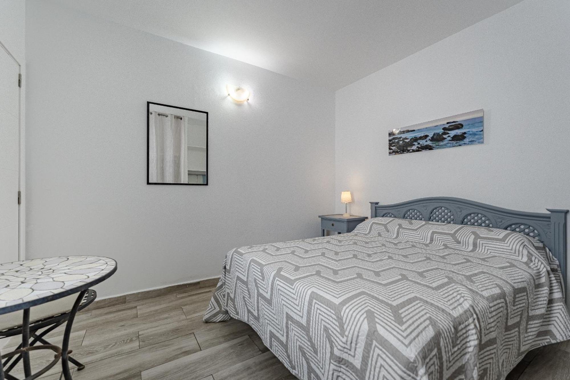 Primavera Tranquil Retreat 2-Bedroom Apartment With Balcony, Garden View & Fiber Wifi อาโรนา ภายนอก รูปภาพ